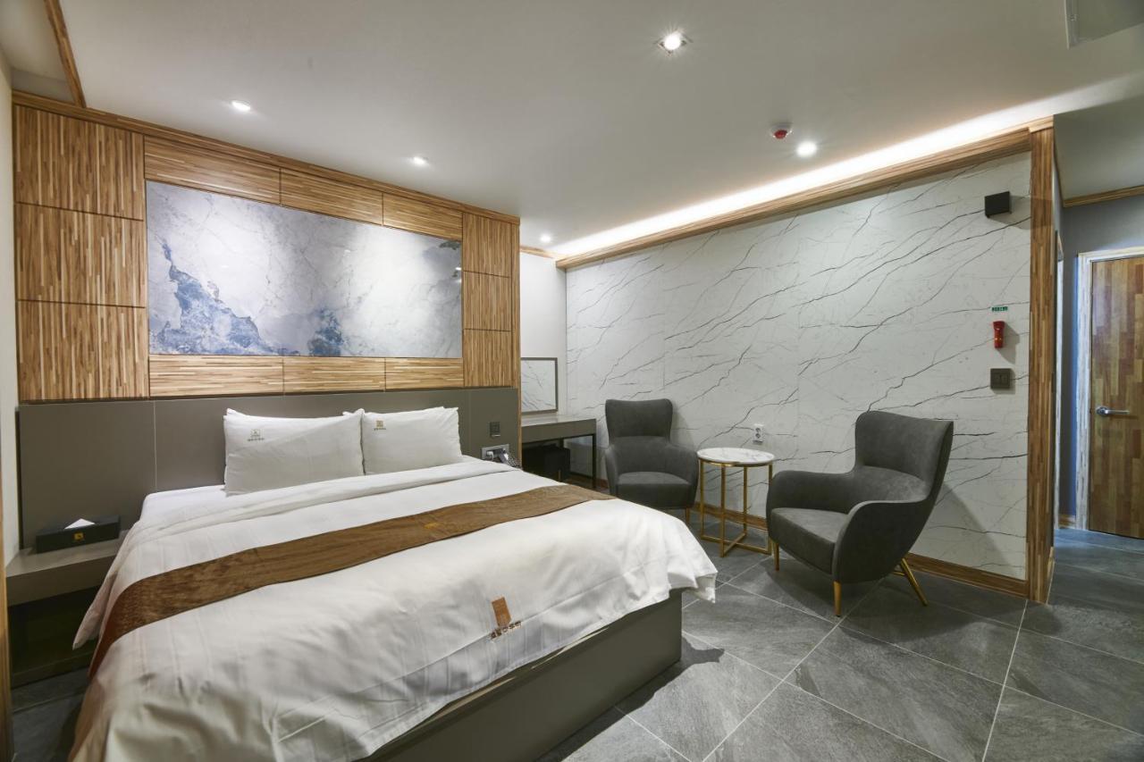 Aura Hotel Ansan Eksteriør bilde